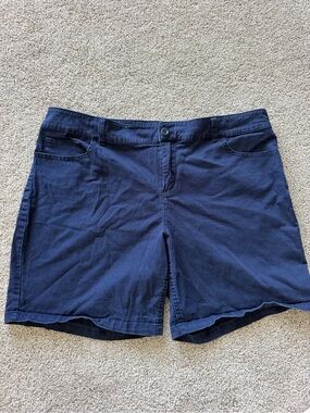 Women's New York & Company Navy Casual Shorts- Size 14